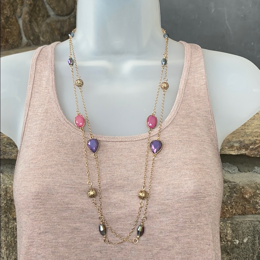 Brand New Van Heusen Necklace